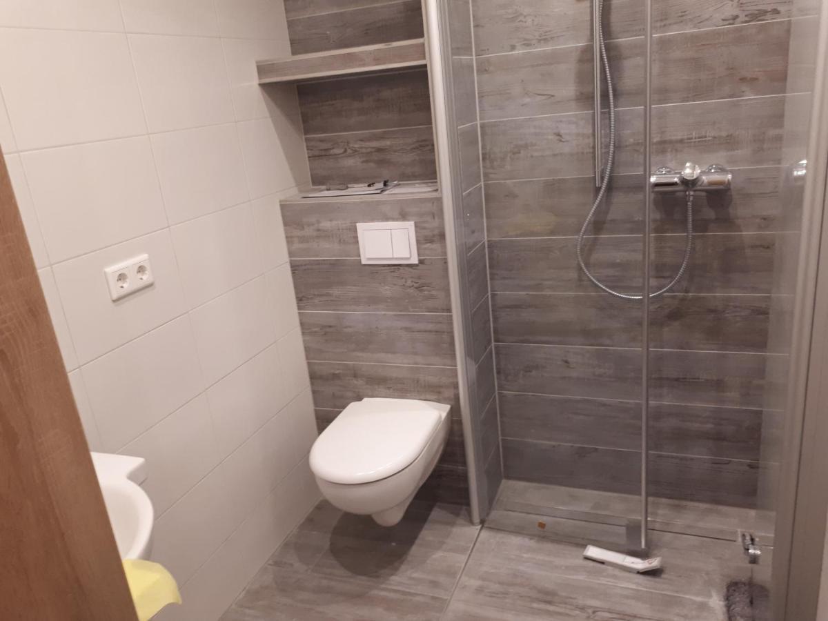Haus Roseneck-Pension Am Stadtrand 볼켄 외부 사진