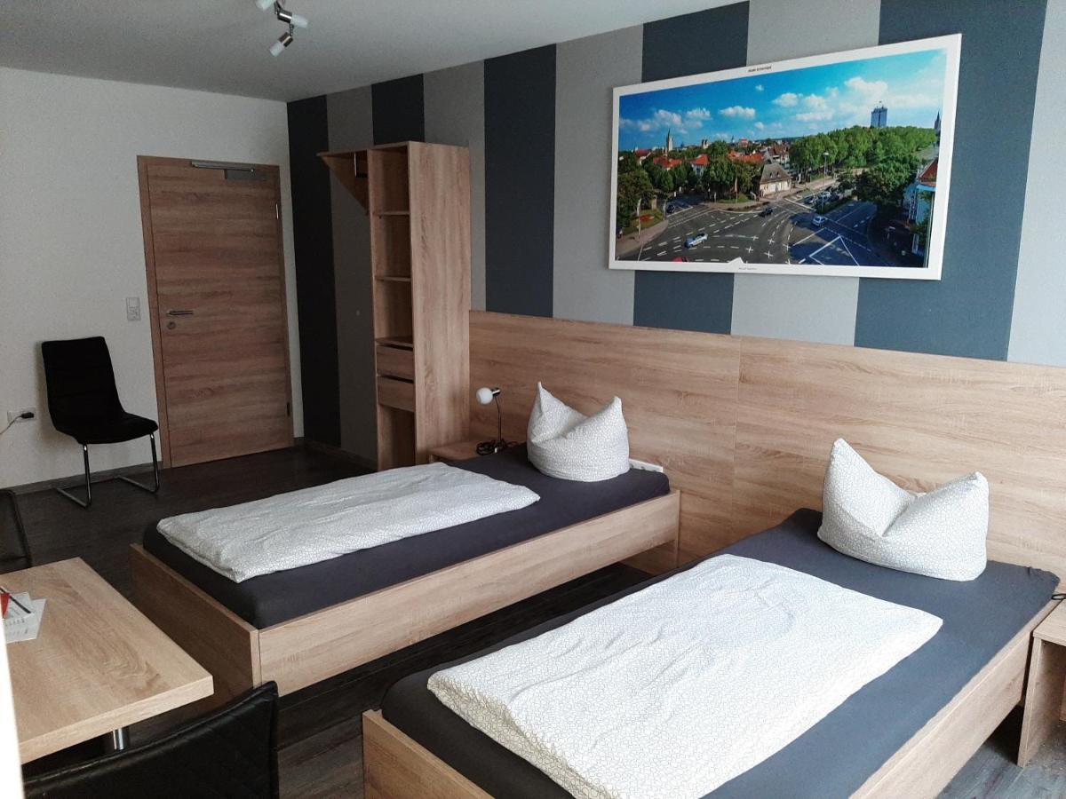 Haus Roseneck-Pension Am Stadtrand 볼켄 외부 사진